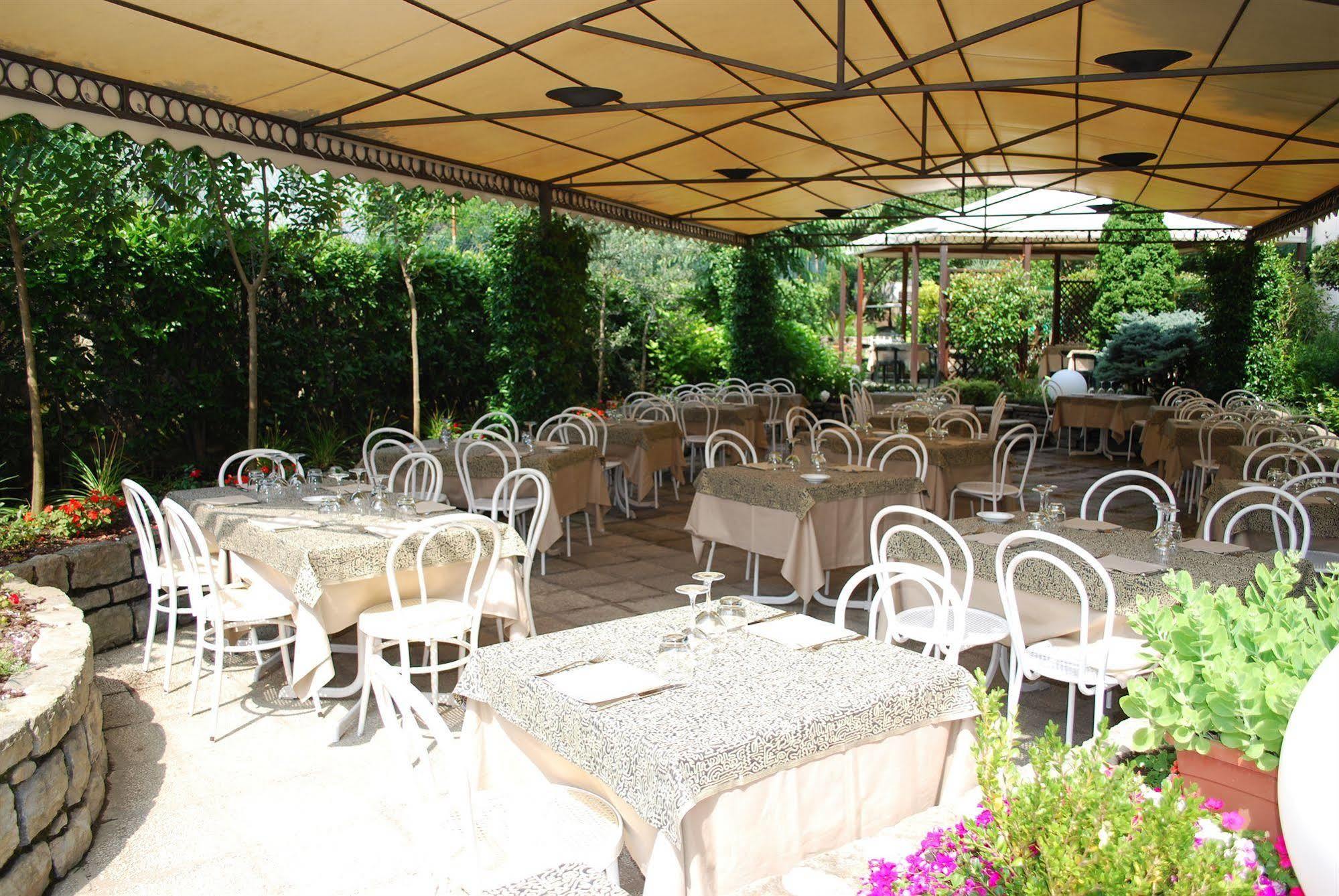 Albergo Giardino Cernobbio Exterior photo
